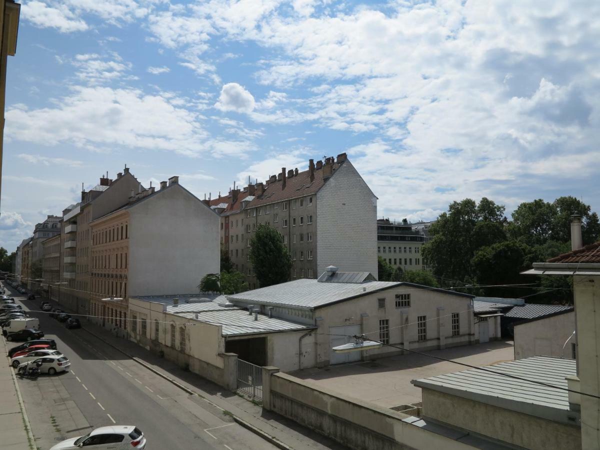 Small Luxury Kapitol Apartment Vienna Exterior photo